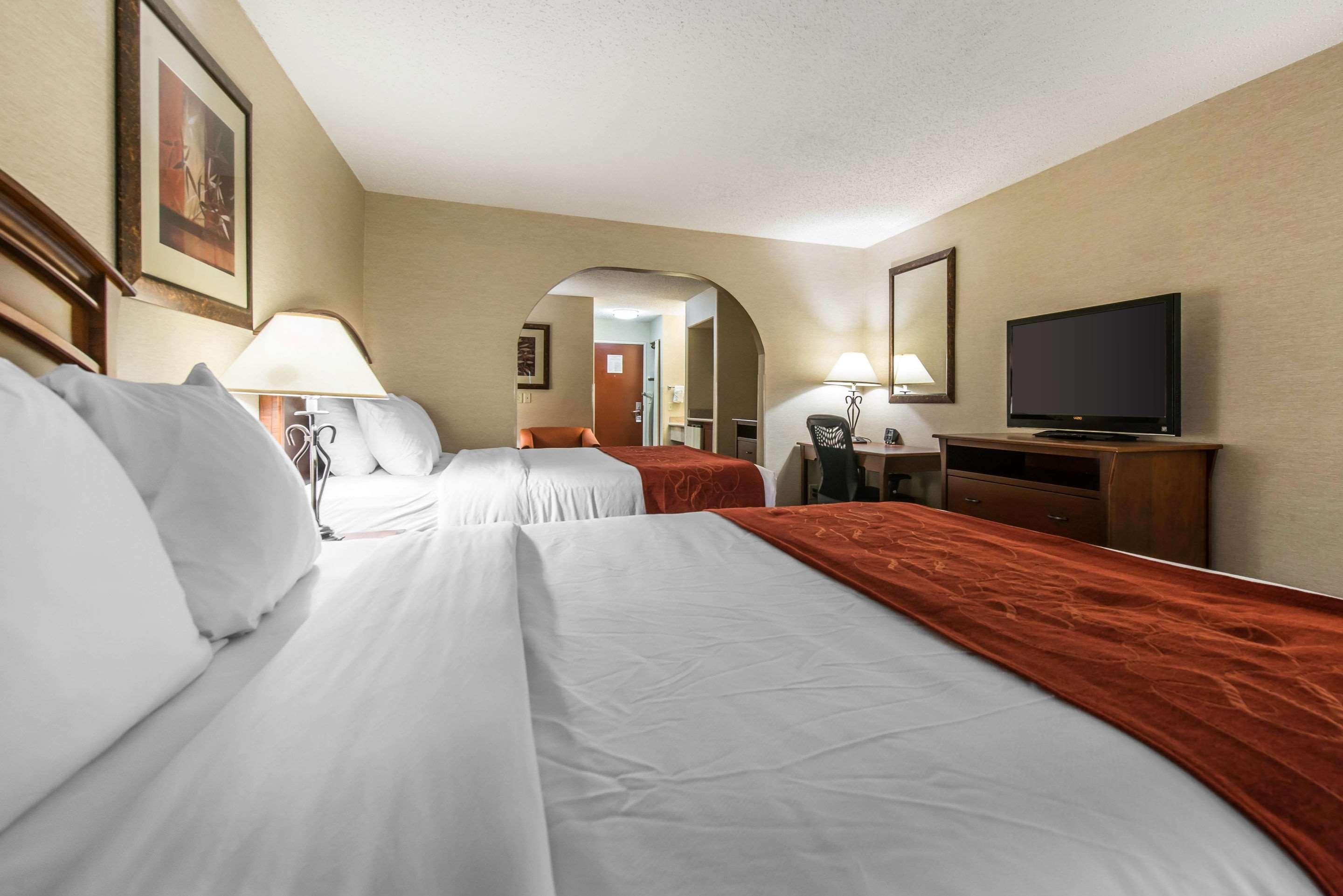 Comfort Suites Golden West On Evergreen Parkway Exterior photo