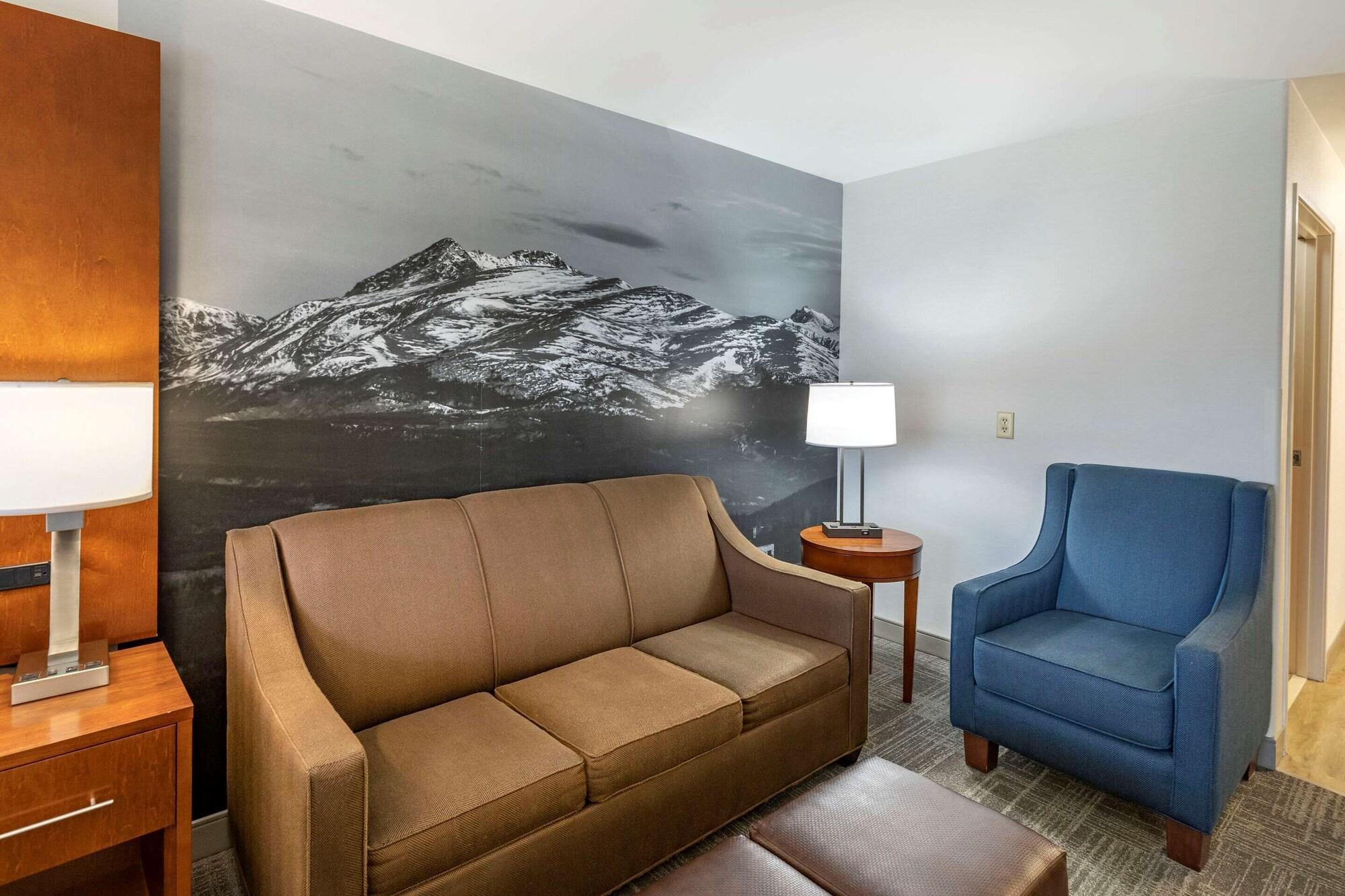 Comfort Suites Golden West On Evergreen Parkway Exterior photo